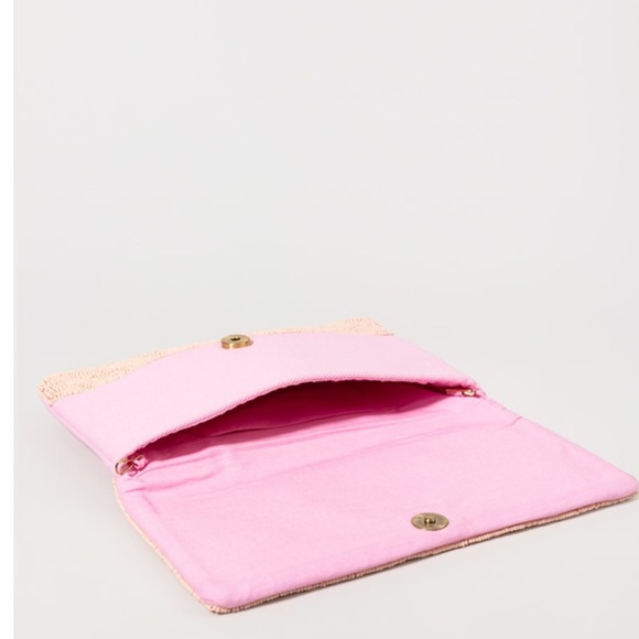 Francesca’s collection Beaded Crowned Heart Clutch Purse color PINK - Picture 4 of 4